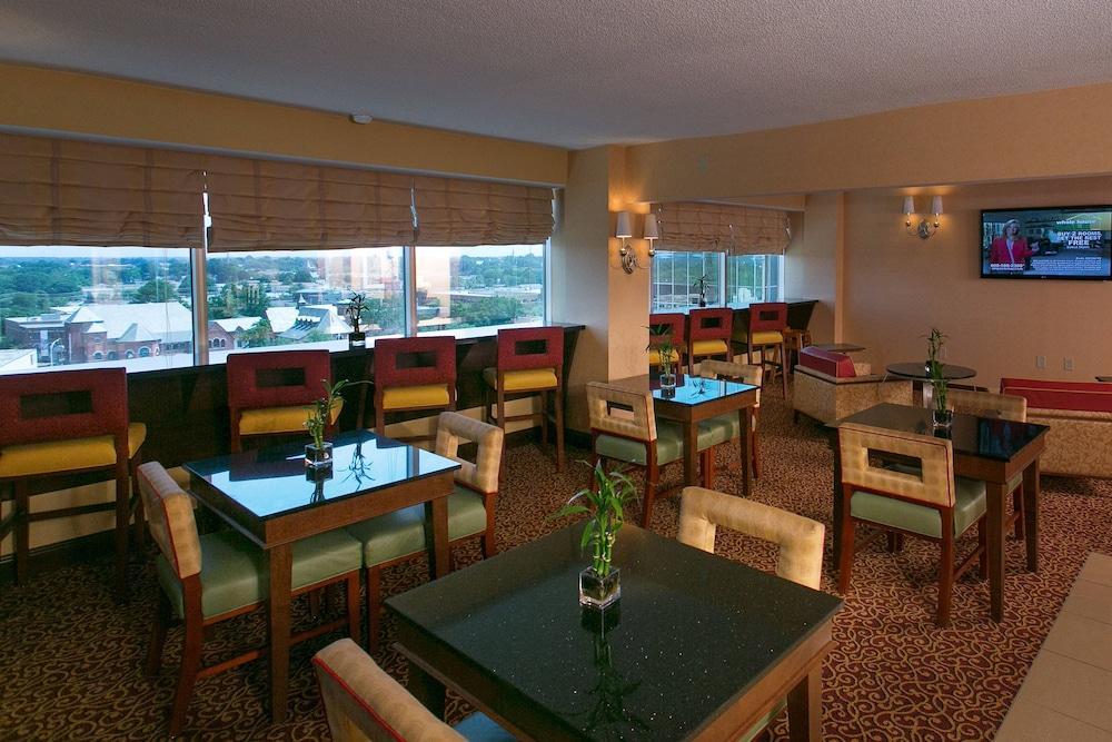 Marriott Greensboro Downtown Exterior foto